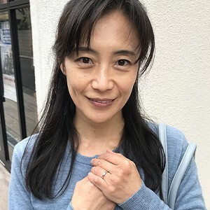 平岡里枝子